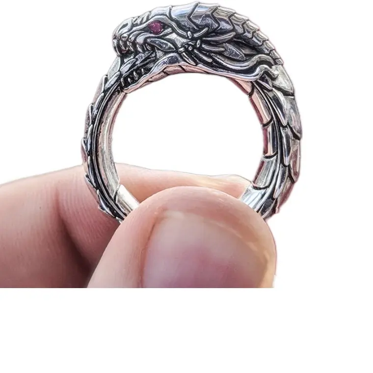 Dragon ring