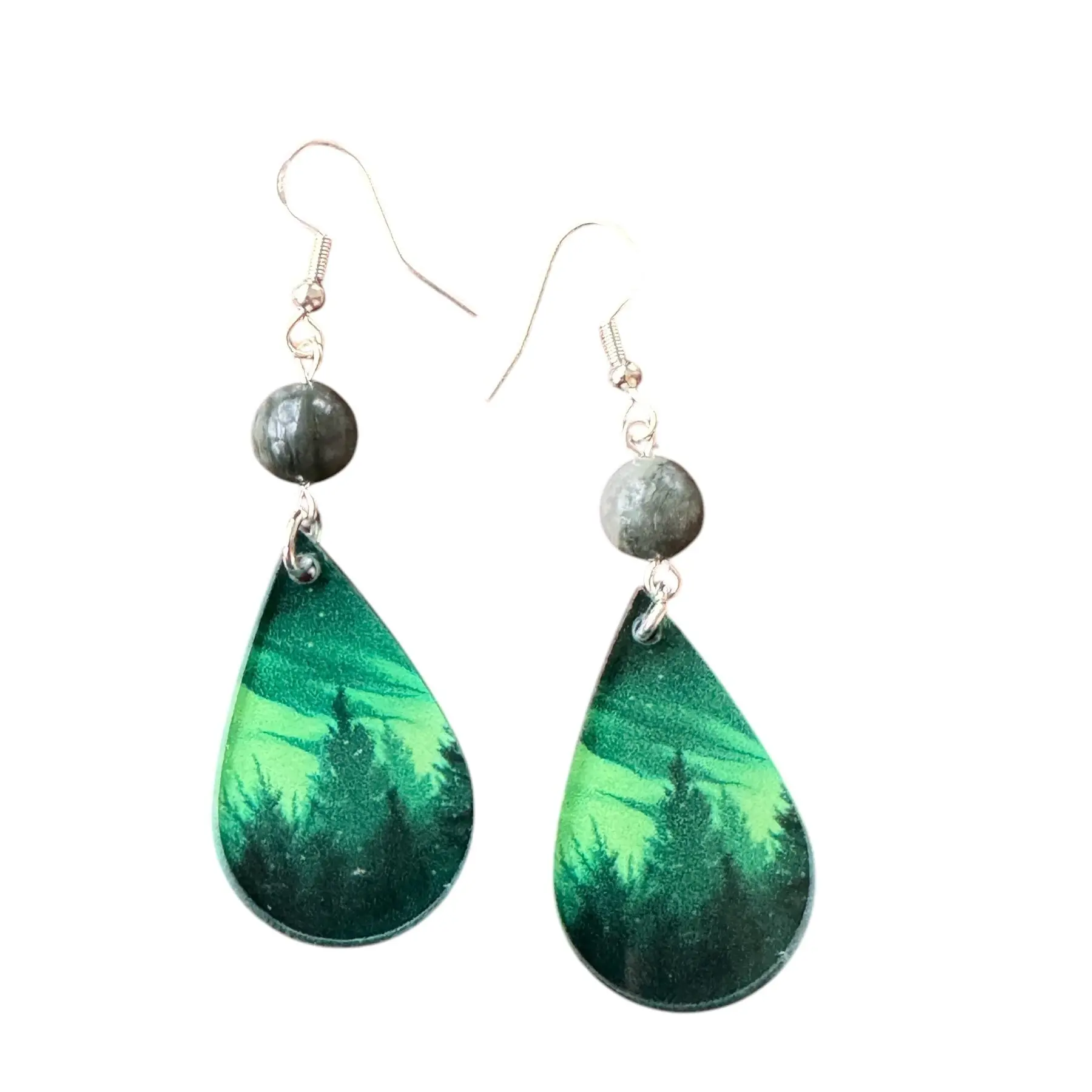 Emerald Forest Earrings - Elegant Design with Clear and Dark Green Accents, Ideal for Everyday Wear