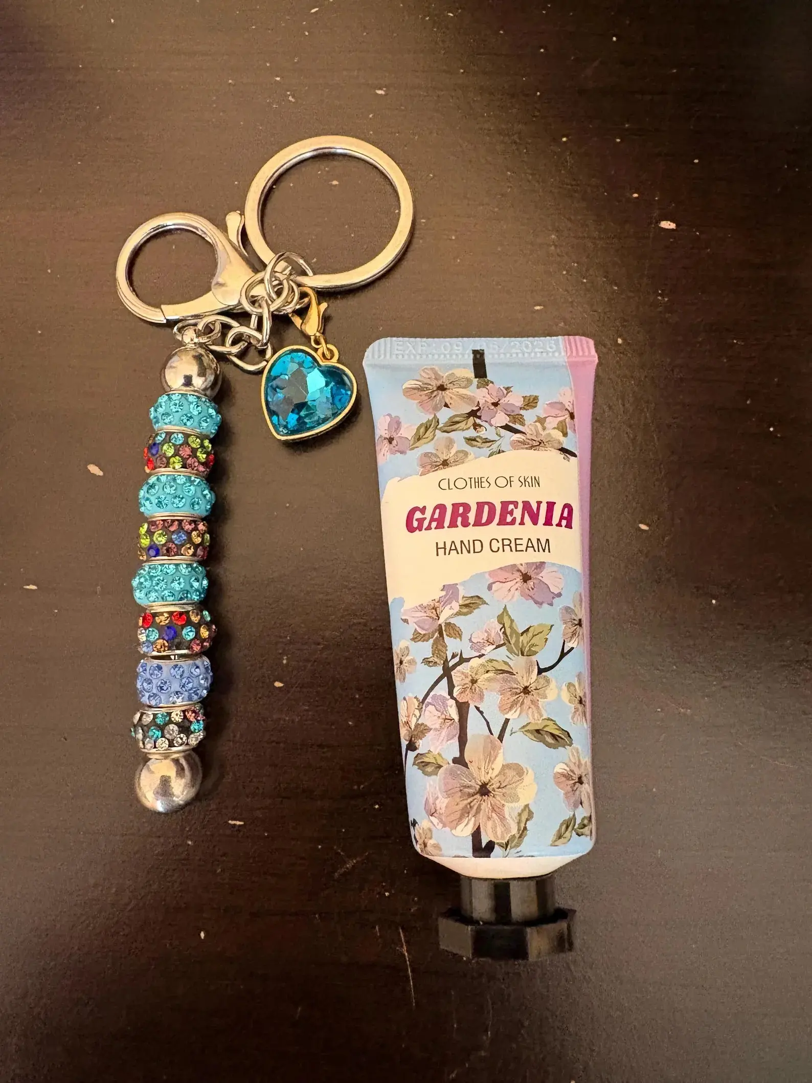 Keychain Gift Set with Heart Charm & Mini Scented Lotion, Cute Gift-Ready Self Care Treat for Birthdays