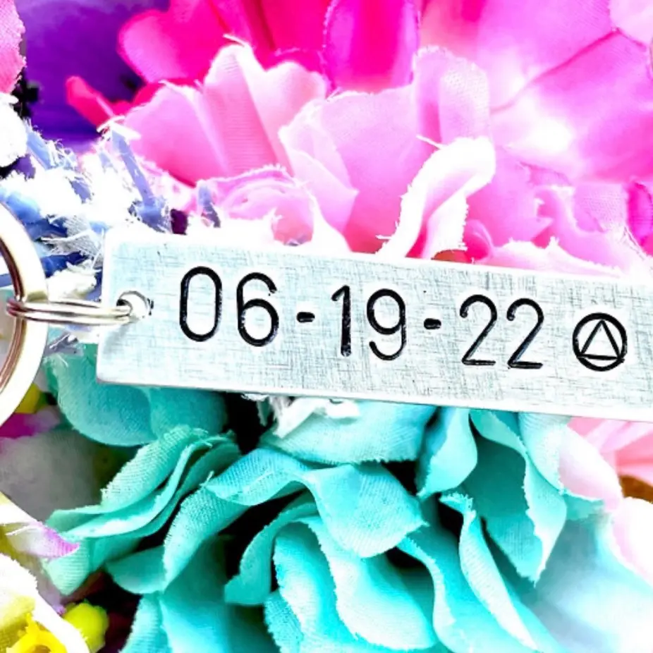 Sobriety Date Keychain- Sober - Sobriety Keychain - Sobriety Gift - Sober Af - Sobriety - Recovery - Recovery Gifts - We Do Recover - Just For Today - ODAAT - Recovery Keychain - Recovery for Women - Recovery Gift for her - Personalized Recovery Keychain