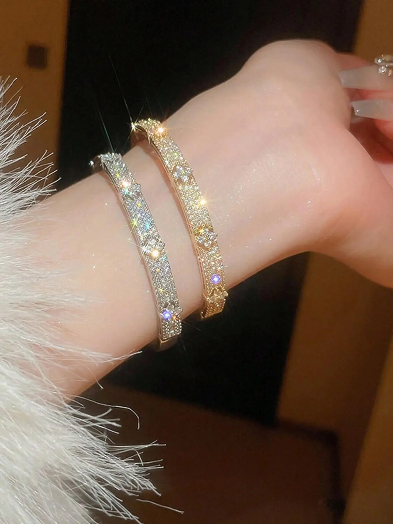 Four Leaf Clover Design Artificial Gemstone Decorated Bangle, Fashionable Jewelry for Women for Party, Daily Clothing Decor, Trendy All-match & Exquis