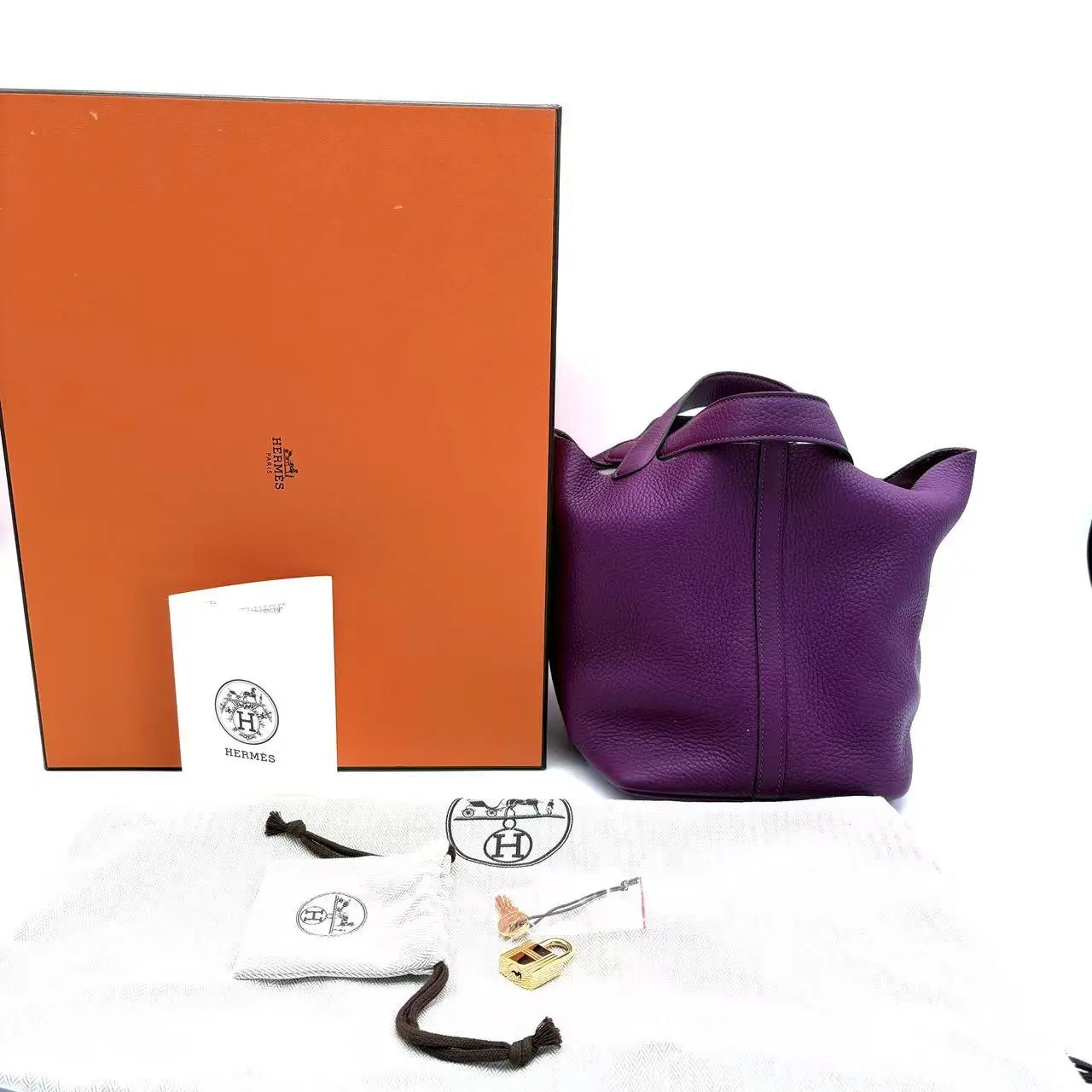 Pre-owned HERMÈS leather Bucket bag Purple Taurillon Clemence Picotin 22 Bag