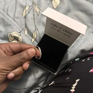 Product Review of Cate & Chloe Bianca 18k White Gold Plated 25mm Hoop Earrings for Women – 34 Simulated Diamond Crystal Hoops – Hypoallergenic, Lead & Nickel Free Lightweight Earrings with Secure Latch Back – Premium Gift Box Included, American Owned Brand from C**E ** l**l