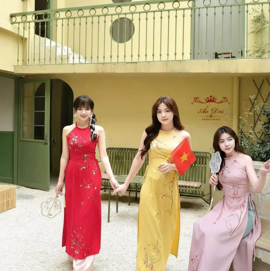 Vietnamese Ao Dai M45 With Pants For Women ( Vietnamese Size ) / Áo Dài Yếm / Áo Dài Cách Tân Truyền Thống Việt Nam/ Girl Ao Dai / Luna Ao Dai