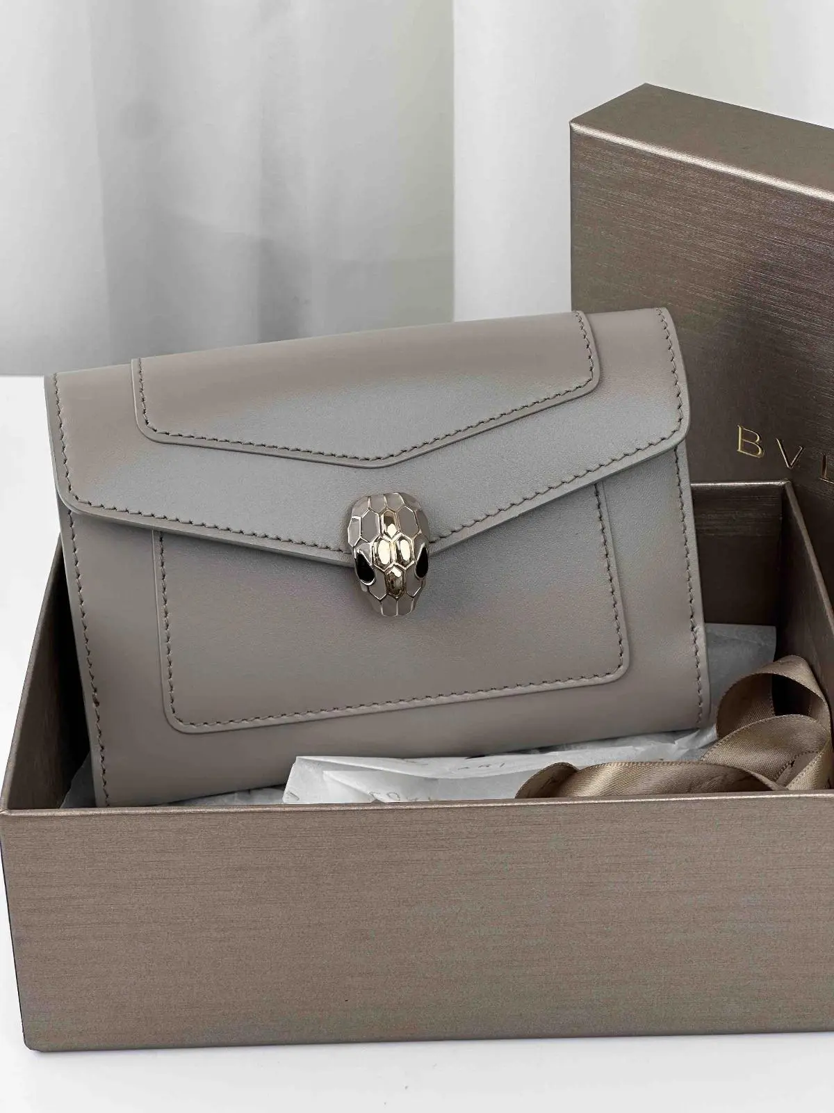 Pre-owned Bvlgari As Shown Mini Bags Serpenti Compact Wallet, Gray MR12082026C328