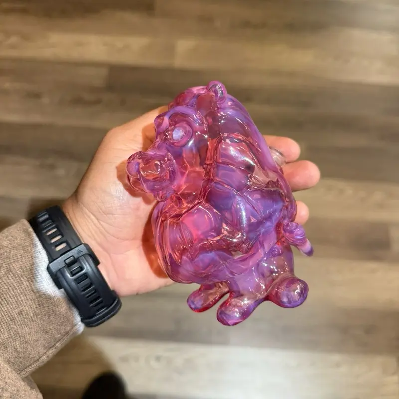 Fyv.glass Beautiful Lion Sculpture in Purple and Pink Colorway Handcrafted Art Piece