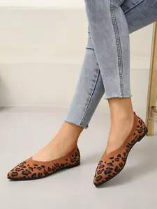 Women's Fashion Leopard Pattern Slip-on Flat Shoes, Casual Pointed Toe Comfortable Shoes, Female All-match Shoes for Daily Wear