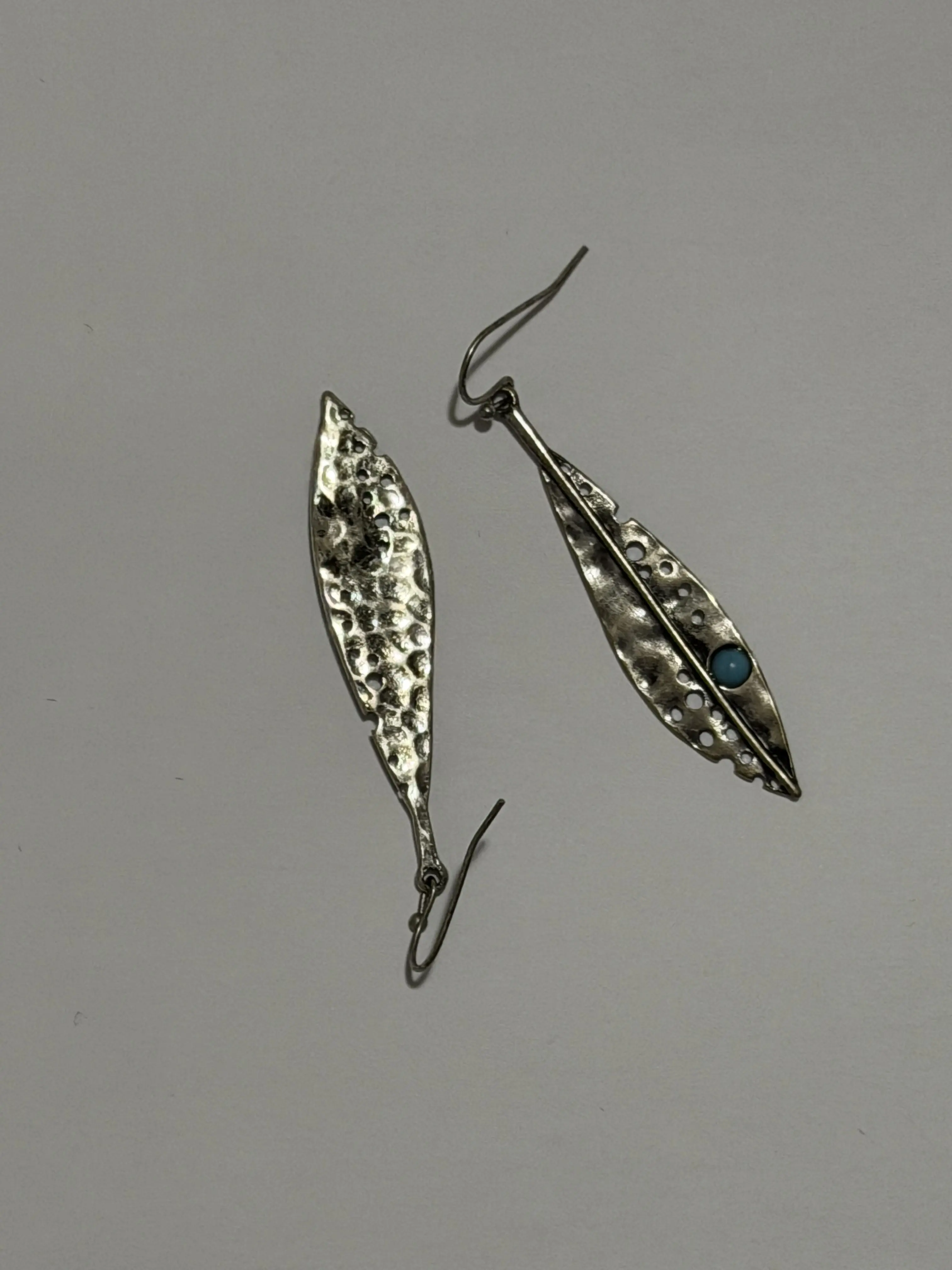 Gold Leaf Costume Jewelry Earrings - Stylish Fashion Accessory for Daily Wear