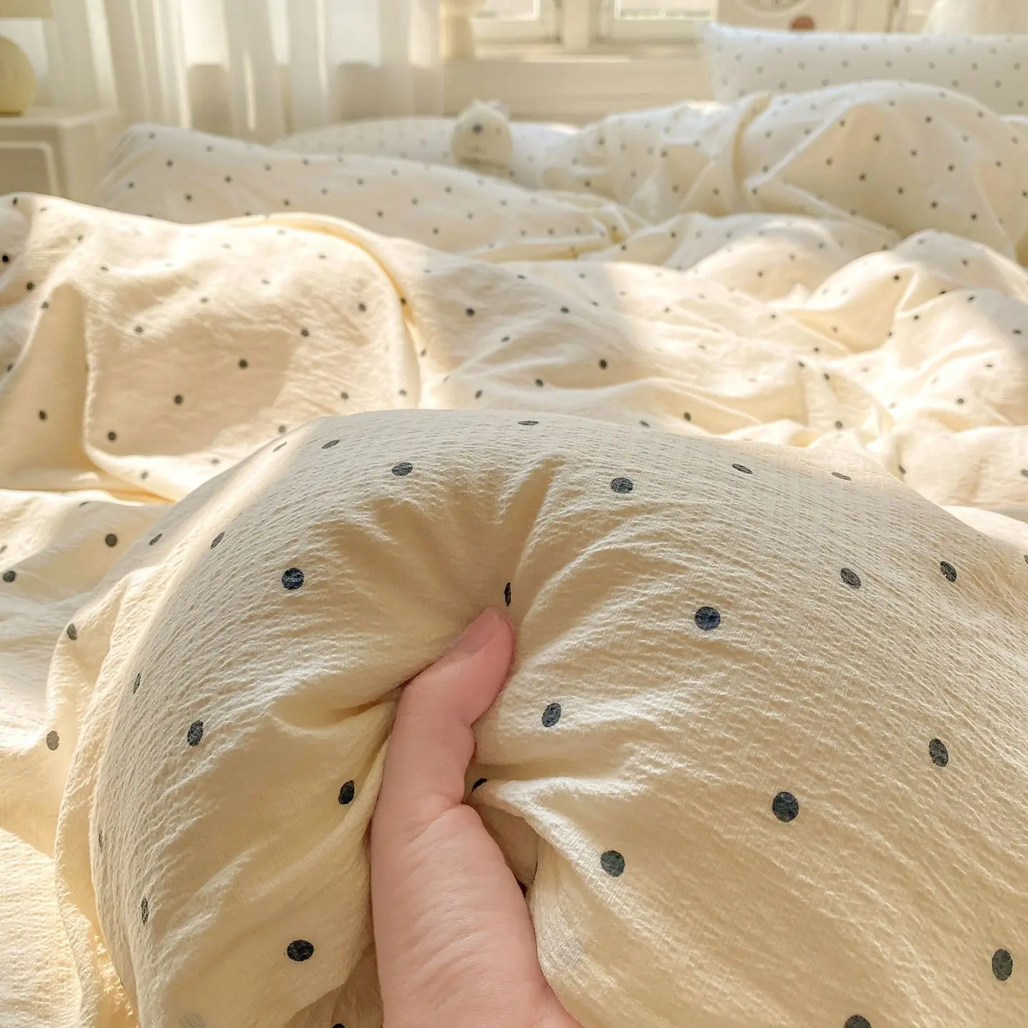 3/4pcs Elegant Milk Aesthetic Twin Layered Bedding Set, Soft Touch Breathable Duvet Cover Pillowcase, Luxury Home Bedroom Linen, Comfy Bedding Sets