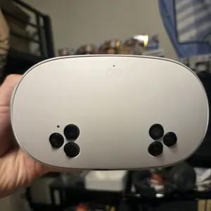 Meta Quest 3s Virtual Reality Headset, 256GB Storage, Slightly Used (Worn 3 Times) Vr