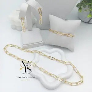 Yordy Fashionable Peper Clip Set Plated in 14K Gold Women's High-Quality Durable Elegant Stylish Hair Accessory Set with Geometric Pattern Design for Daily Wear