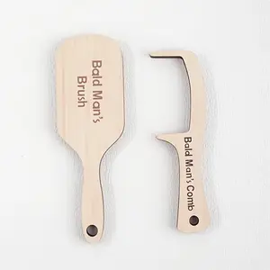 Funny Bald Men Comb, Wooden Hairless and Tooth-Free Comb, Gag Gift, Humorous Gift for Bald Men, Beauty Tool for Men, Birthday and Halloween Present, Grooming Tools, Wooden Combs