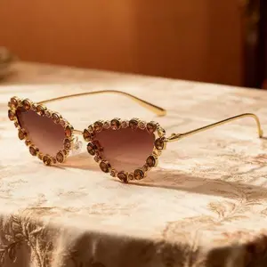 Personality Trend Retro Glasses Sunglasses with Diamond Metal Sunglasses