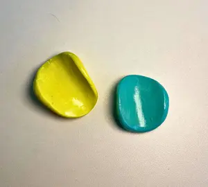 Worry Thumb Stones (2 PACK) *random colors*