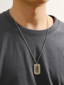Unisex Simple Style Rectangular Pendant with Year Design, Stainless Steel Necklace Exquisite Chain Jewelry for Men & Women Party & Daily Clothing Decor Birthday Gift