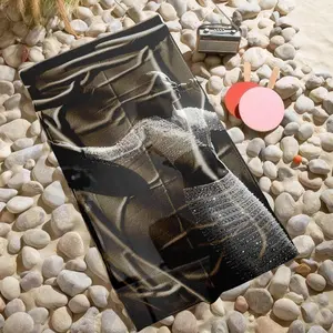 1 piece The singer's stage charisma performance live singing themed beach towel - Soft and Comfortable Beach Towel, 100% Polyester, suitable for Camping, Picnic, Outdoors, Machine Washable, Quick-dry and Absorbent, Perfect Holiday Gift