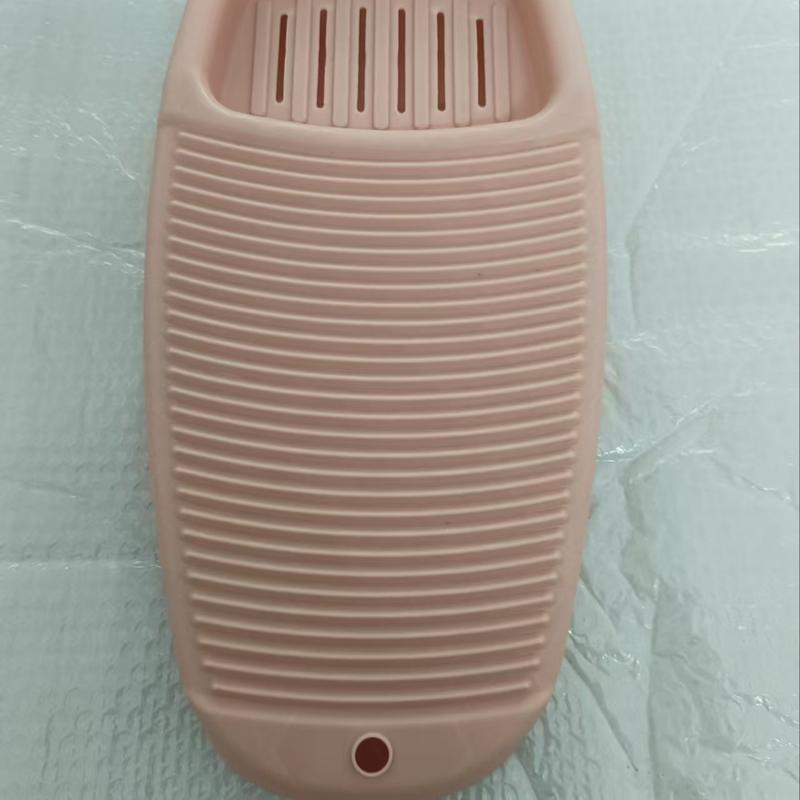 Portable Non-Slip Plastic Washboard with Integrated Soap Holder, Sturdy Manual Laundry Scrub Board for Hand Washing Clothes and Delicates