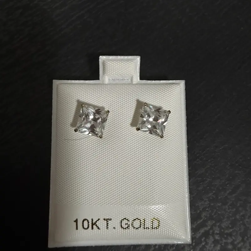 10K Gold Princess Cut Stud Earrings – 7.4MM