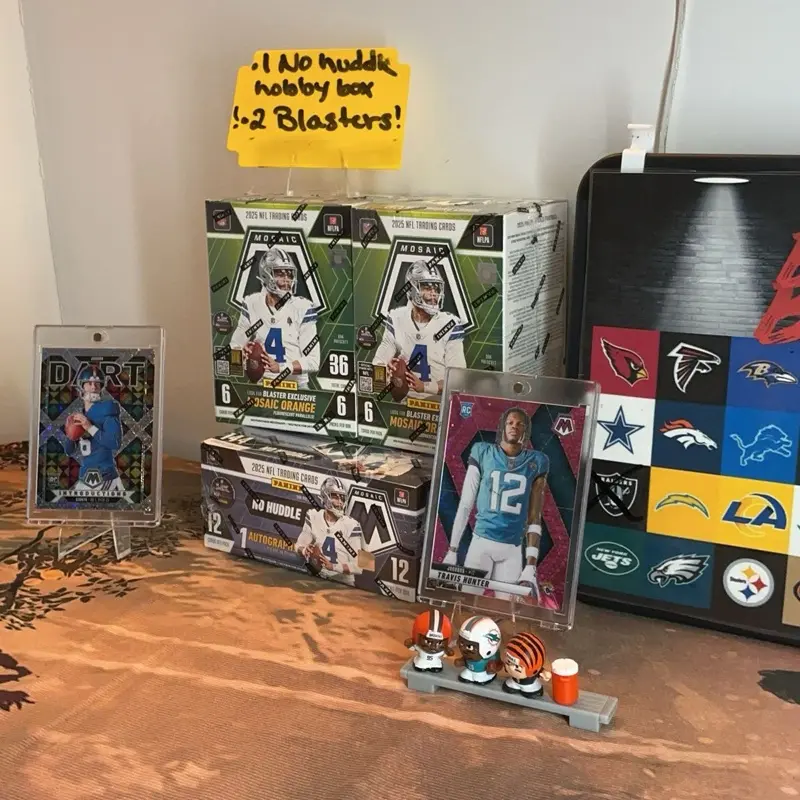 Panini NFL Mosaic No Huddle Hobby Box 2025