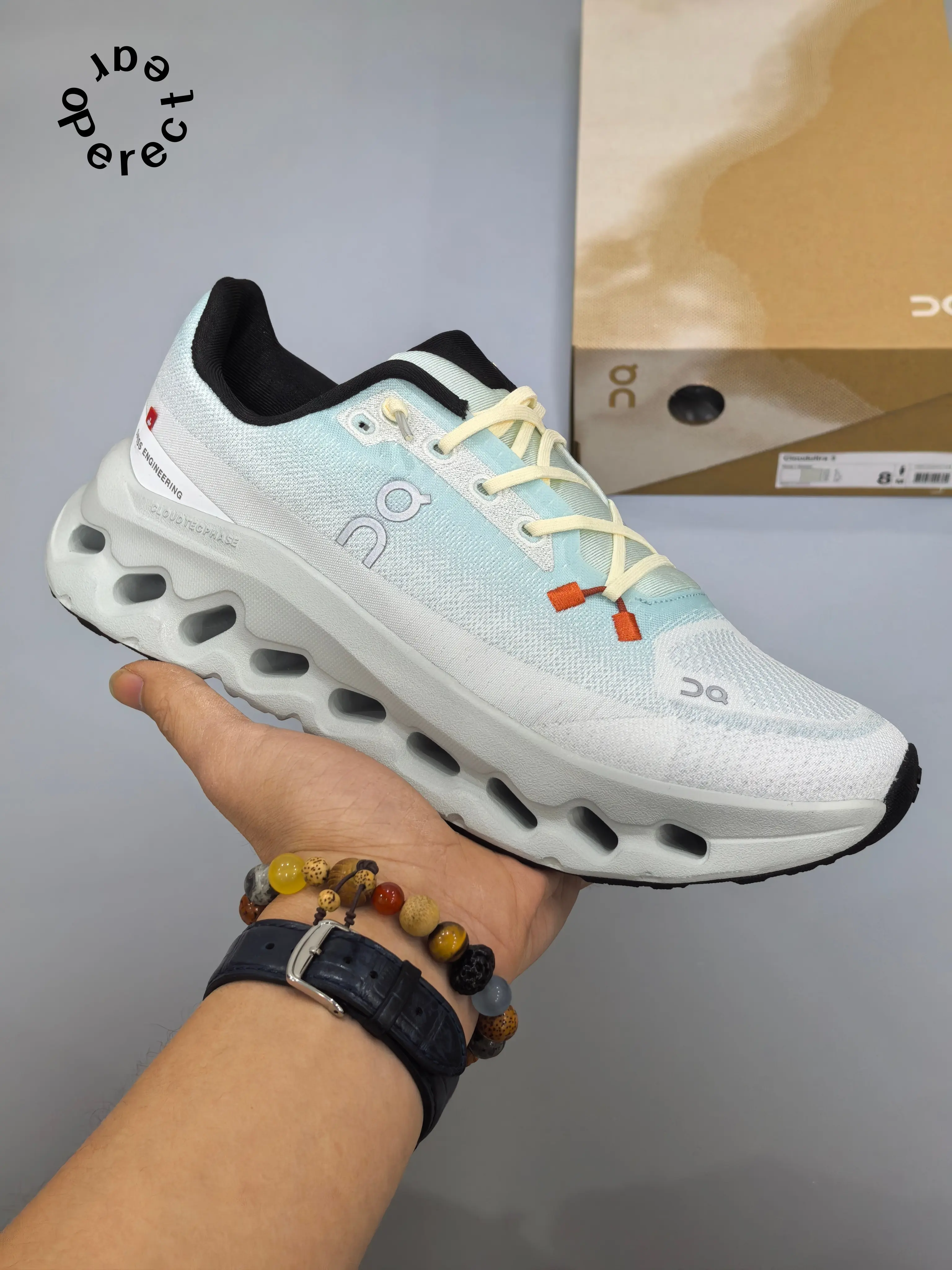Light Blue-White Gradient Lightweight Cushioned Running Shoes, Breathable Mesh with Hollow-Structure Shock-Absorbing Midsole Design