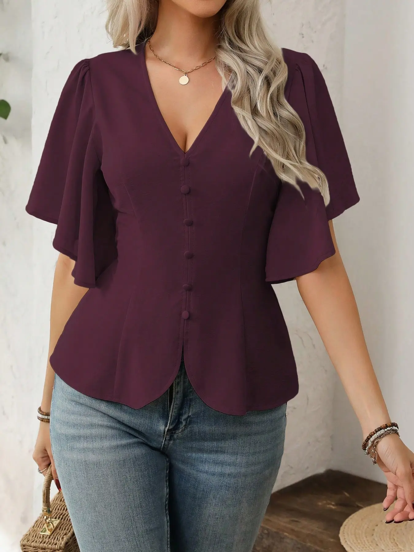 Women's V Neck Slim Fit Solid Color Butterfly Sleeve Aesthetic Lady Button Up Blouse, Shirts, Single Button Front, Fitted Everyday Basic Casual Top for Daily Wear, Casual Daily Tops