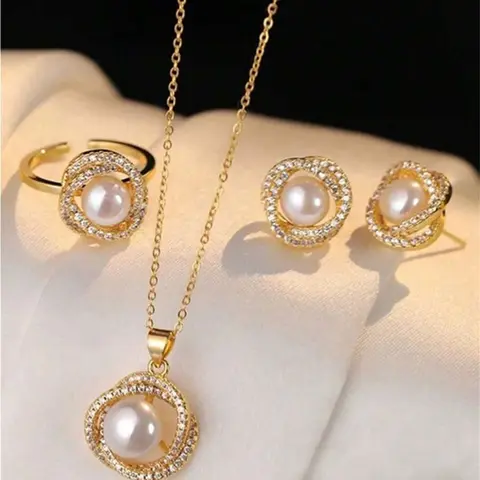 Vintage Elegance Pearl Necklace Set, Includes Pendant & Chain, Perfect Gift for Women, Ideal for Daily Wear or Special Occasions