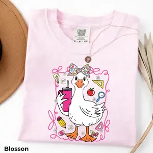 Coquette Silly Goose Teacher Comfort Colors T-Shirt - Preppy Floral Teacher Shirt, Back To School Senior 2026 Gifts, Last Day Of School Tee, Retro Girly Teacher
