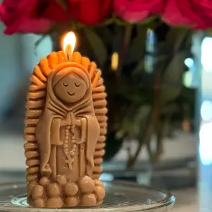 VIRGEN De GUADALUPE Animated Soy Wax Candle - Perfect Religious Gift for Baptism, First Communion, Wedding, Baby Shower or Just a Nice Detail - Decor holiday candle