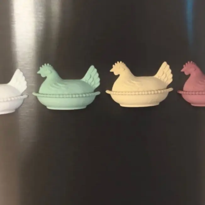 Roasting hen magnets 3d printed Roasting hen magnets 3d printed