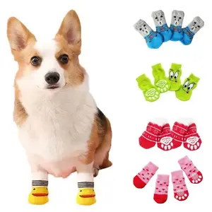 Anti-Slip Pet Socks Set for Small Dogs & Cats, Protects Paws, Perfect Christmas Gift for Pets, Durable Non-Skid Design