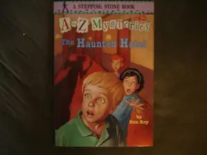 USED Book - The haunted hotel (A to Z mysteries) by Ron Roy (Paperback) - english