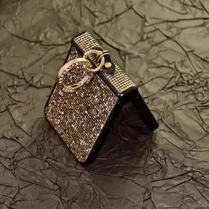 Shiny Artificial Diamond-Plated Ring Buckle Protective Phone Case for Samsung Galaxy Z Flip 7 6 5 4 3 7 FE Series Featuring a Luxurious Design Back Cover Accessories
