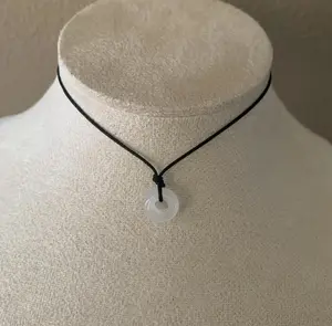 Natural Stone choker Necklace - White Crystal donut necklace - Collar de Cordon con Piedra Natural