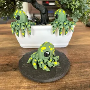 Baby Octopus (3D Printed, Articulating, Decoration)