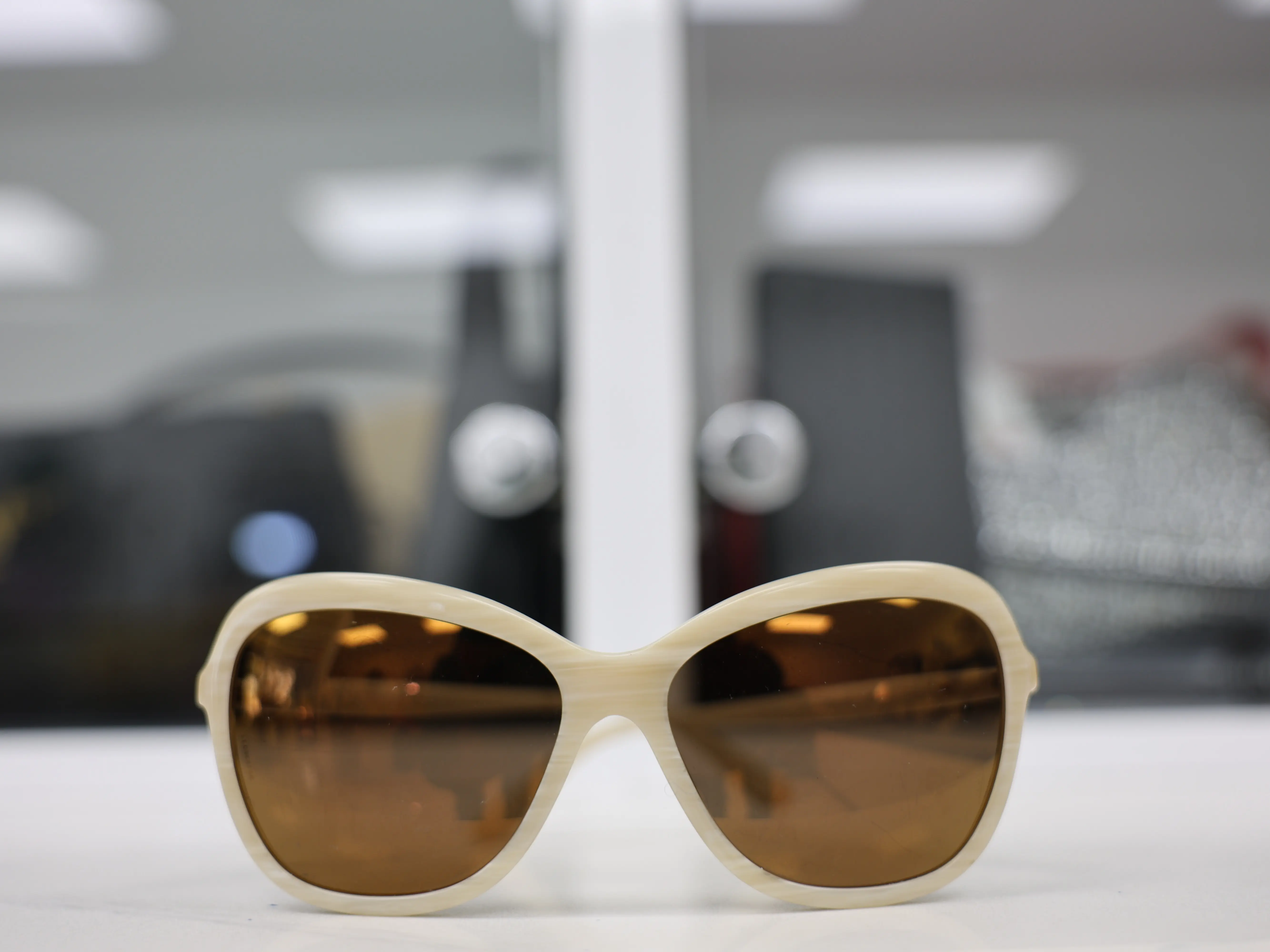 Pre-owned D&G SUNGLASSES 4297