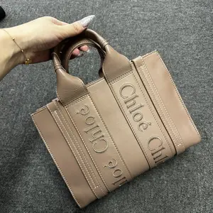 Pre-owned Chloé 1 Shoulder Bags Small Woody Tote Bag YX0414