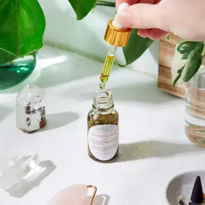 Anti Aging / Youth Serum / Facial Serum / Butter Me Up Organics / Botanical Serum / Herbal Oil / Fine Lines / Wrinkles / Face Oil Organic