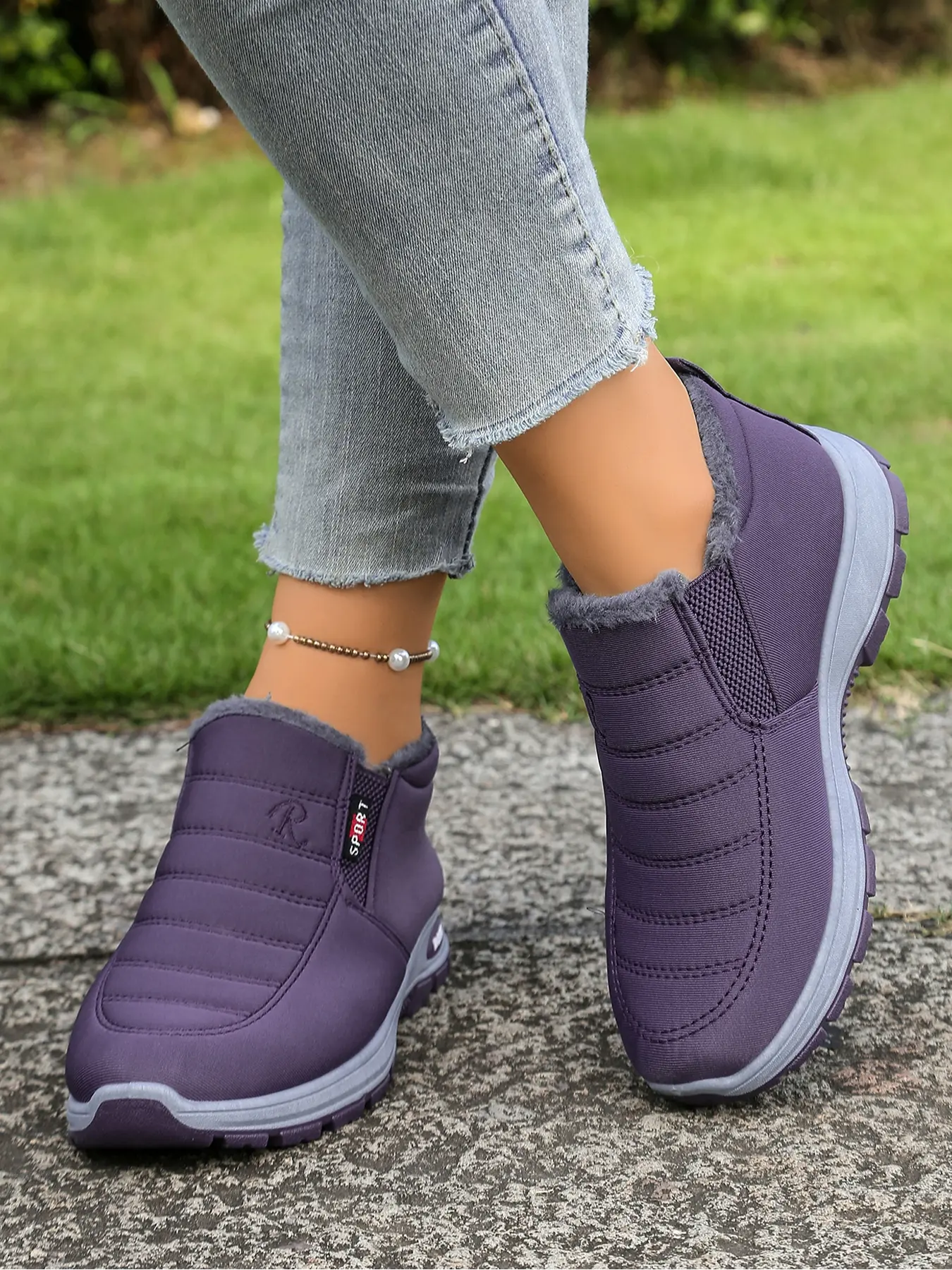 Velvet warm cotton shoes, slip resistant soft soled casual shoes, comfortable and versatile shoes, Women, Walking Shoes, Pull On Shoes