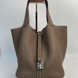 Pre-owned HERMÈS leather Handbag Hermes Picotin Lock 22 Togo Leather, Etoupe [BF 12Z] QQ2776