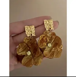 Vintage-Style Long Acrylic Petal Earrings Three-Leaf Flower Design Perfect for Parties Banquets Anniversaries and Weddings