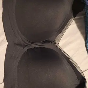 OEAK Women Jelly Bras Wireless V Neck Crossover Mesh Bras Comfortable Bralette Tshirt Bra No Underwire Seamless Everyday Bras