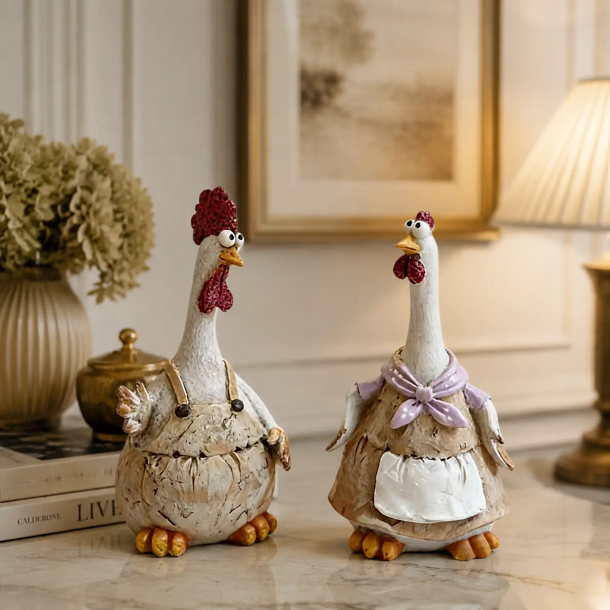 2-Piece Resin Figure Couple Rooster & Hen Set - Collectible Figurines for Collectors, Interior Decoration Accessories, Home Decor, Garden Statues, Bobbleheads, Ornaments, Cross-Border New Arrivals, Movie-Themed Teddy Bear Plush Toy Set
