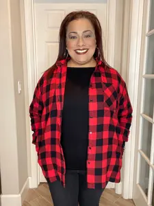 Risen Oversized Red and Black Buffalo Plaid Flannel Shirt with Pockets