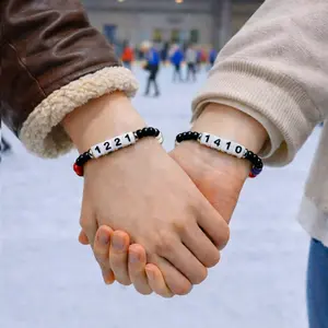 Heated Rivalry Accessories 2PCS Hockey Bracelets for Couples Heated Rivalry Merch Shane Hollander & Ilya Rozanov Ice Hockey Charm Beaded Stretch Bracelets with Team Number Beads Ideal Gift for Holidays & Birthdays
