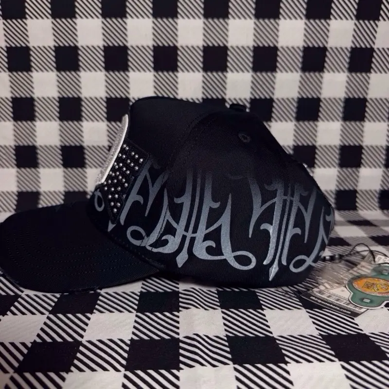 Benavides X 31 hats