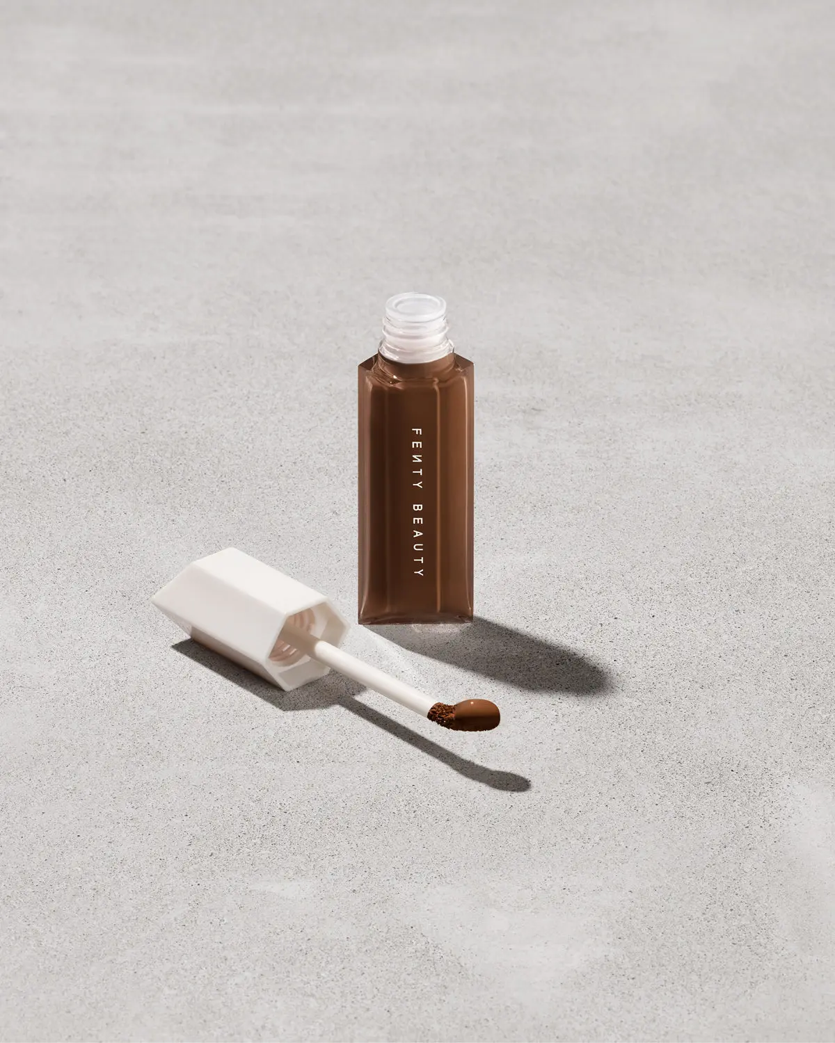 We're Even Hydrating Longwear Concealer — 470W We're Even Hydrating Longwear Concealer — 470W