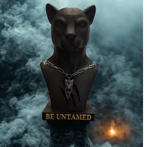 UNTAMED LEOPARD NECKLACE DISPPAY