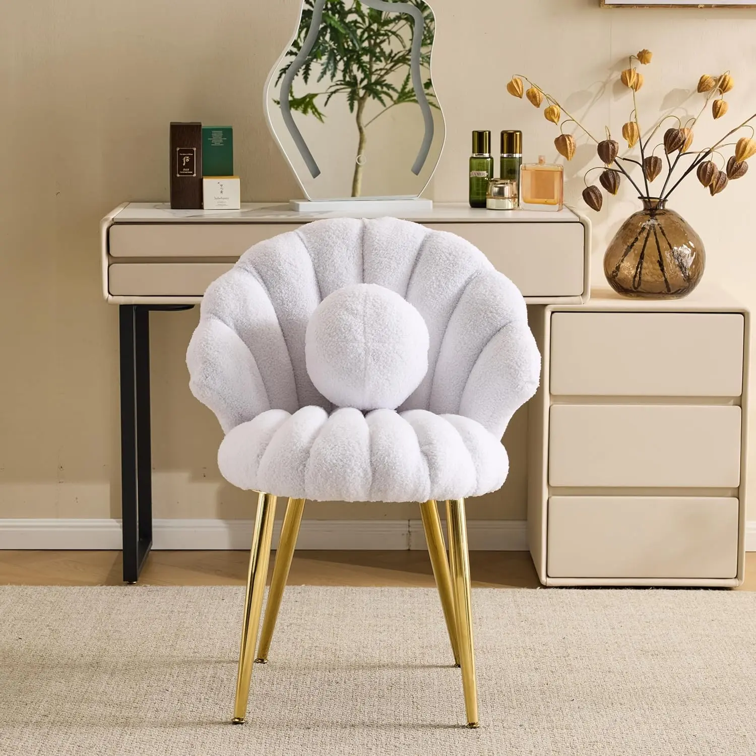 VINGLI Shell-Shaped Teddy Fleece Accent Vanity Chair with Back,Comfy Desk Chair No Wheels,Cute Small Pearl Deco Pillow,Gift for Girls/Women,for Makeup,Office,Dining,Nail,Sewing,Bedroom