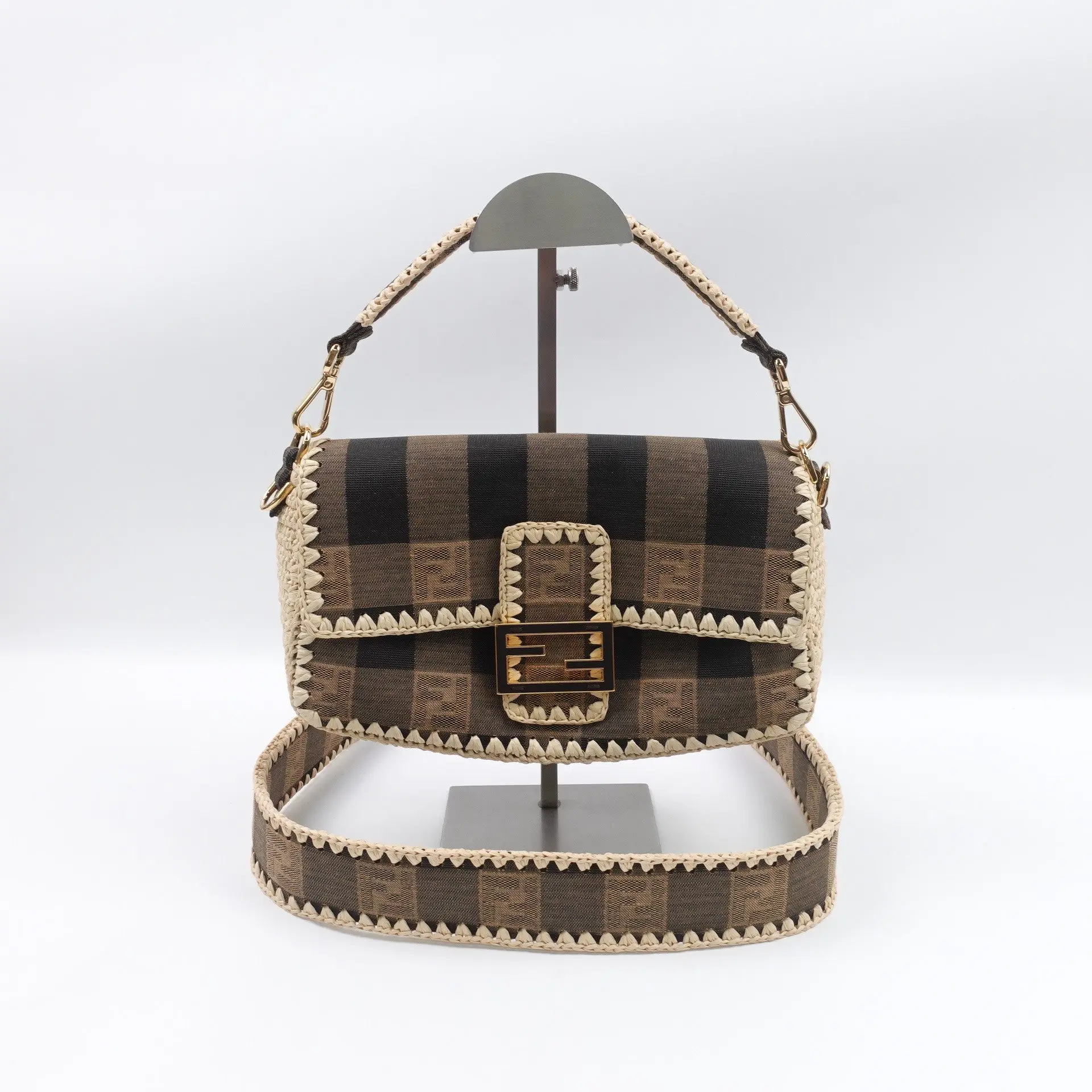 Pre-owned FENDI striped canvas and leather Shoulder Bag Brown Striped Canvas Baguette T10427324