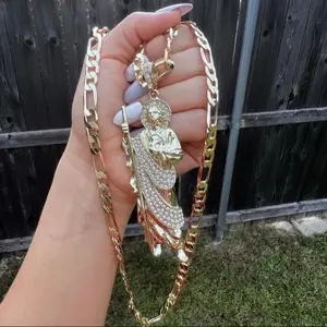 San Judas Tadeo pleated gold  Necklece - Elegant Design for Versatile Wear